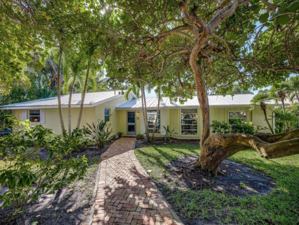 Boca Grande 3 Bedroom Home with Private Pool near to Beach